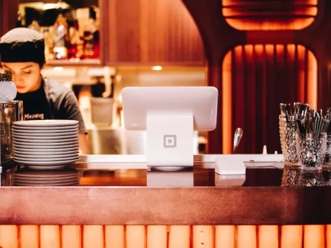 Optimalkan Bisnis Anda dengan Aplikasi POS, Solusi Cerdas untuk UMKM!